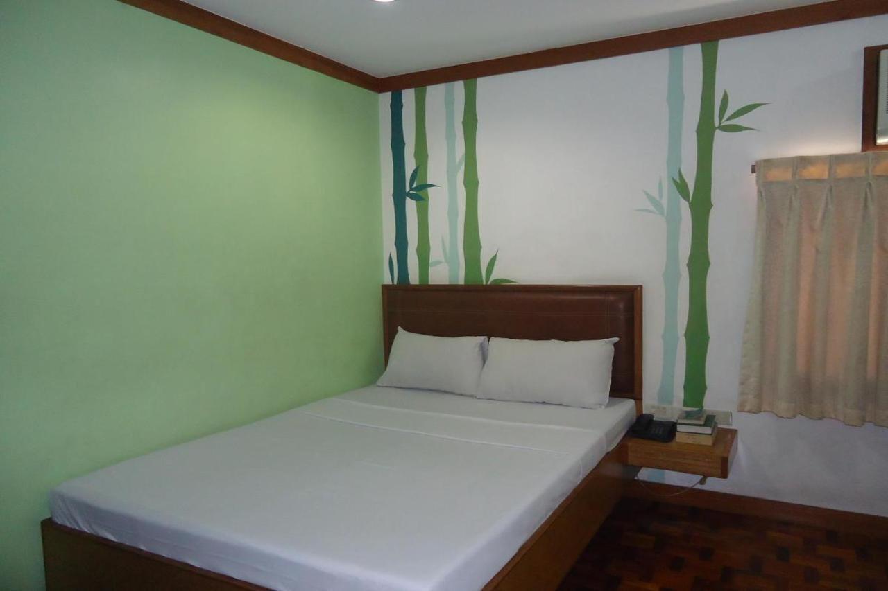 Park Bed And Breakfast Hotel ปาไซ ภายนอก รูปภาพ