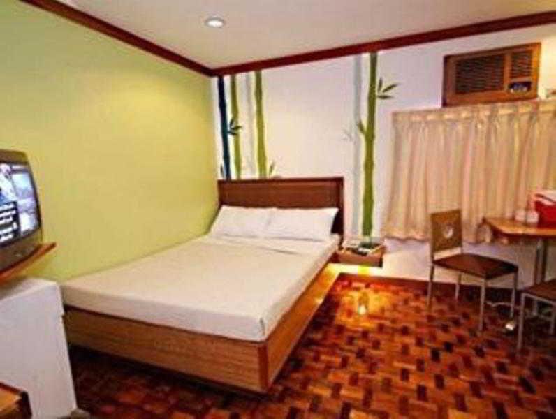 Park Bed And Breakfast Hotel ปาไซ ภายนอก รูปภาพ