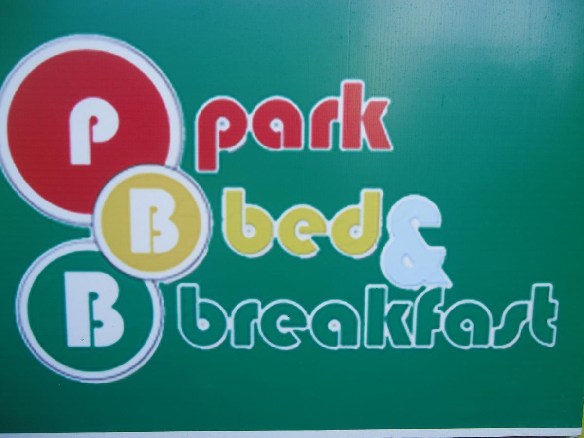 Park Bed And Breakfast Hotel ปาไซ ภายนอก รูปภาพ